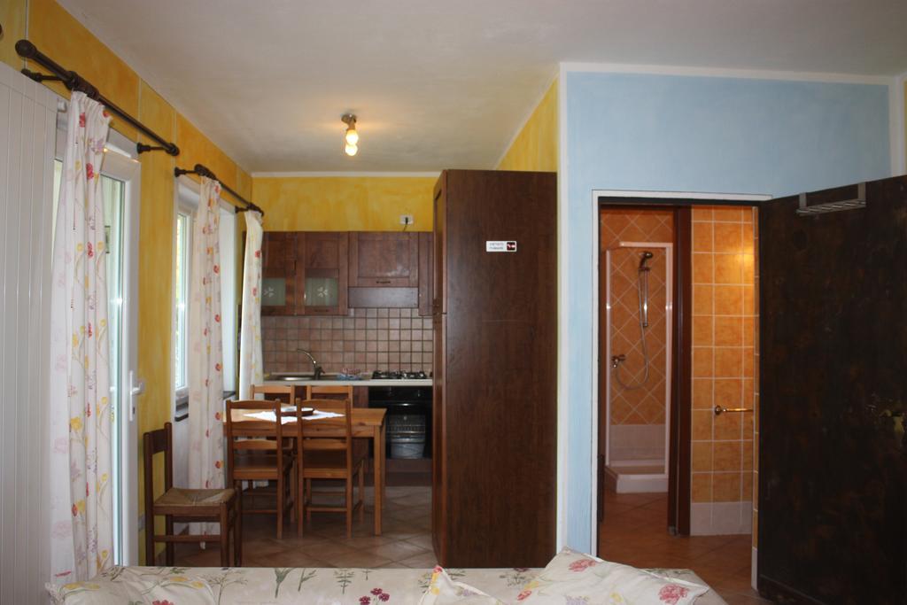 Villa Banana Канобио Екстериор снимка