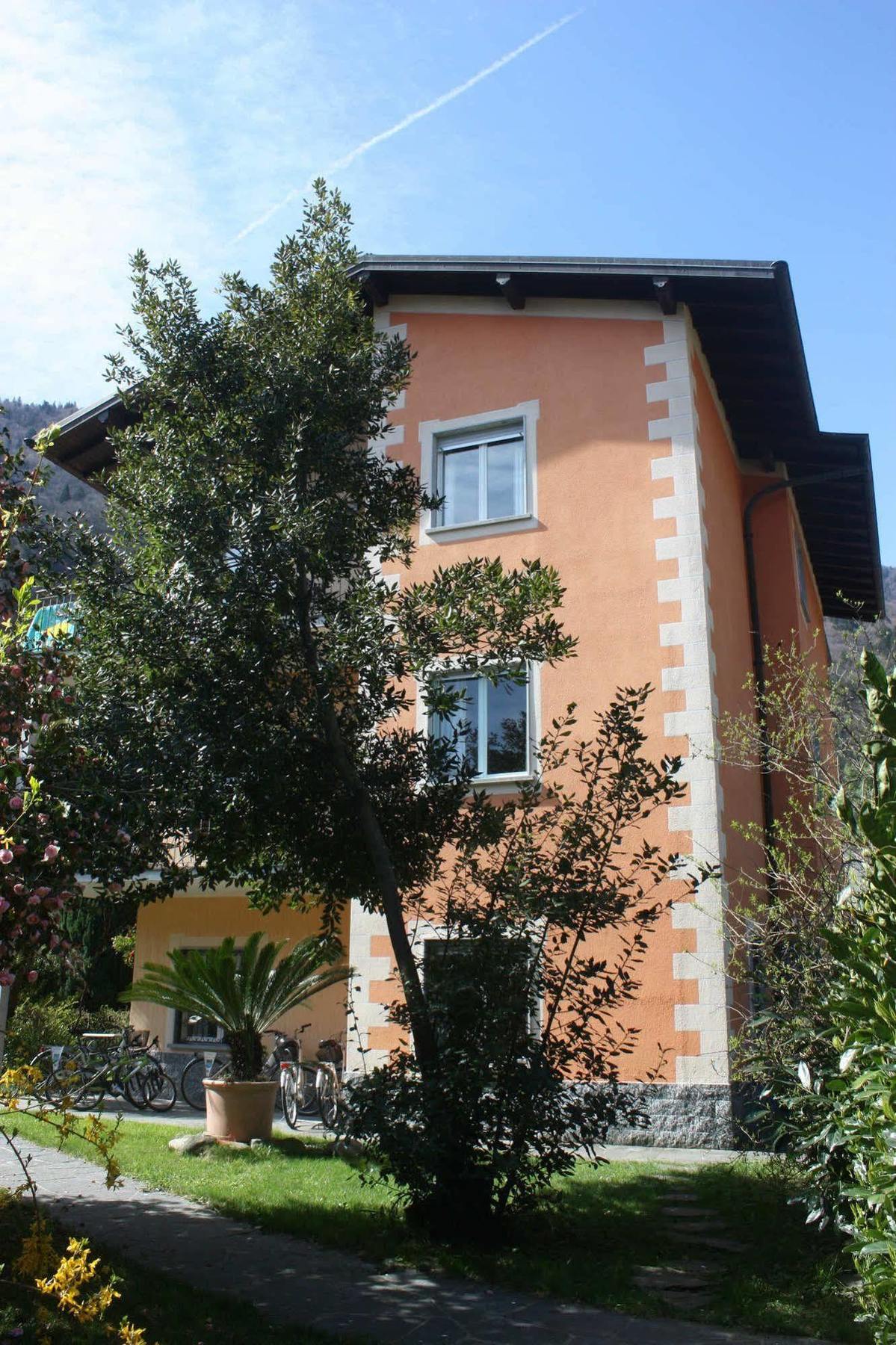 Villa Banana Канобио Екстериор снимка