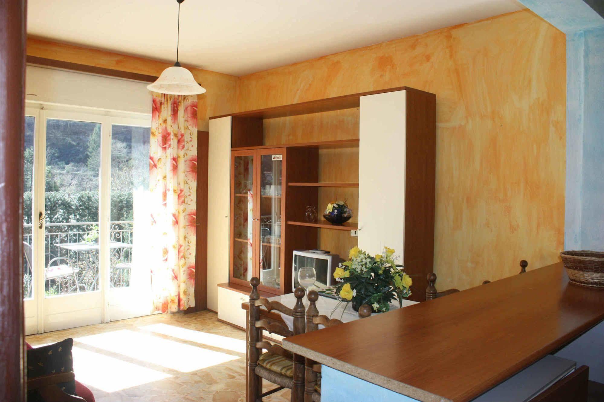 Villa Banana Канобио Екстериор снимка