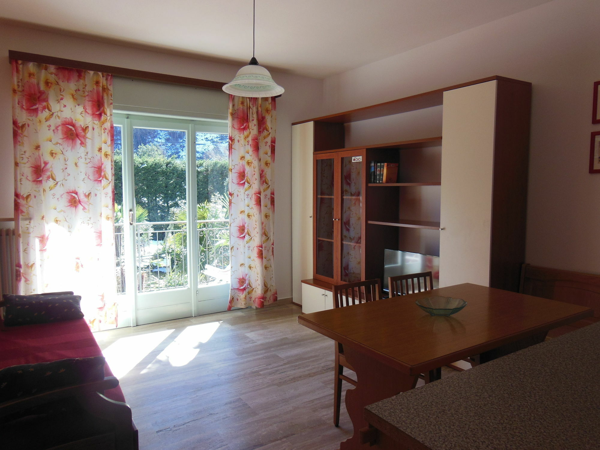 Villa Banana Канобио Екстериор снимка
